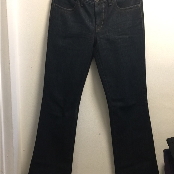 DL1961 Jennifer Jeans Size 29 Like New - Picture 2 of 10